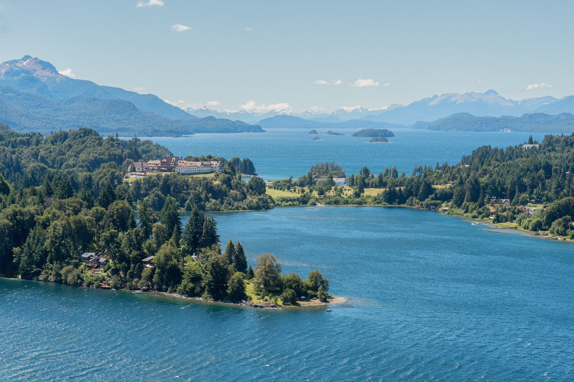 La península de Llao Llao sobre el lago Nahuel Huapi, en Bariloche