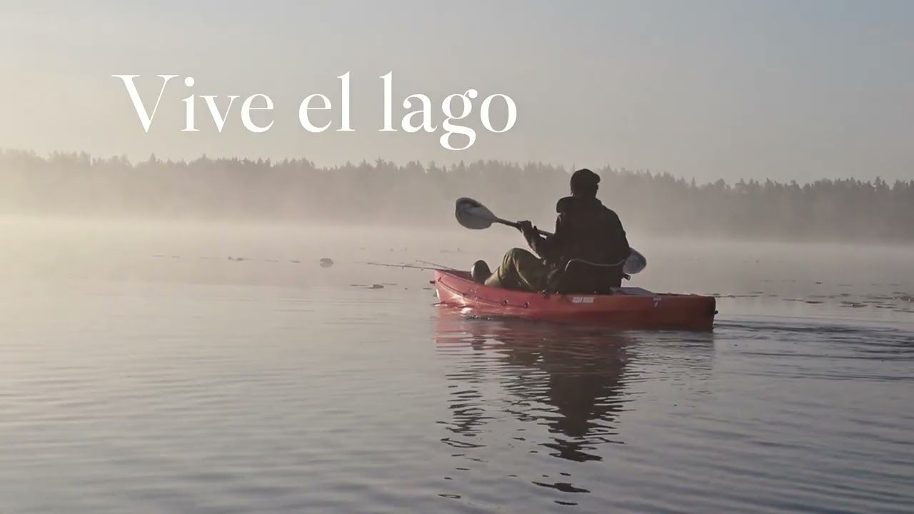 Miniatura del video «Junto al lago» de Puerto Paraíso